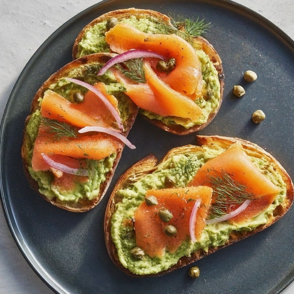 Immagine che contiene cibo, Fast food, ingrediente, Stuzzichino  Descrizione generata automaticamente